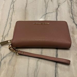 Michael Kors Mauve (light pink) Wristlet Wallet NWOT